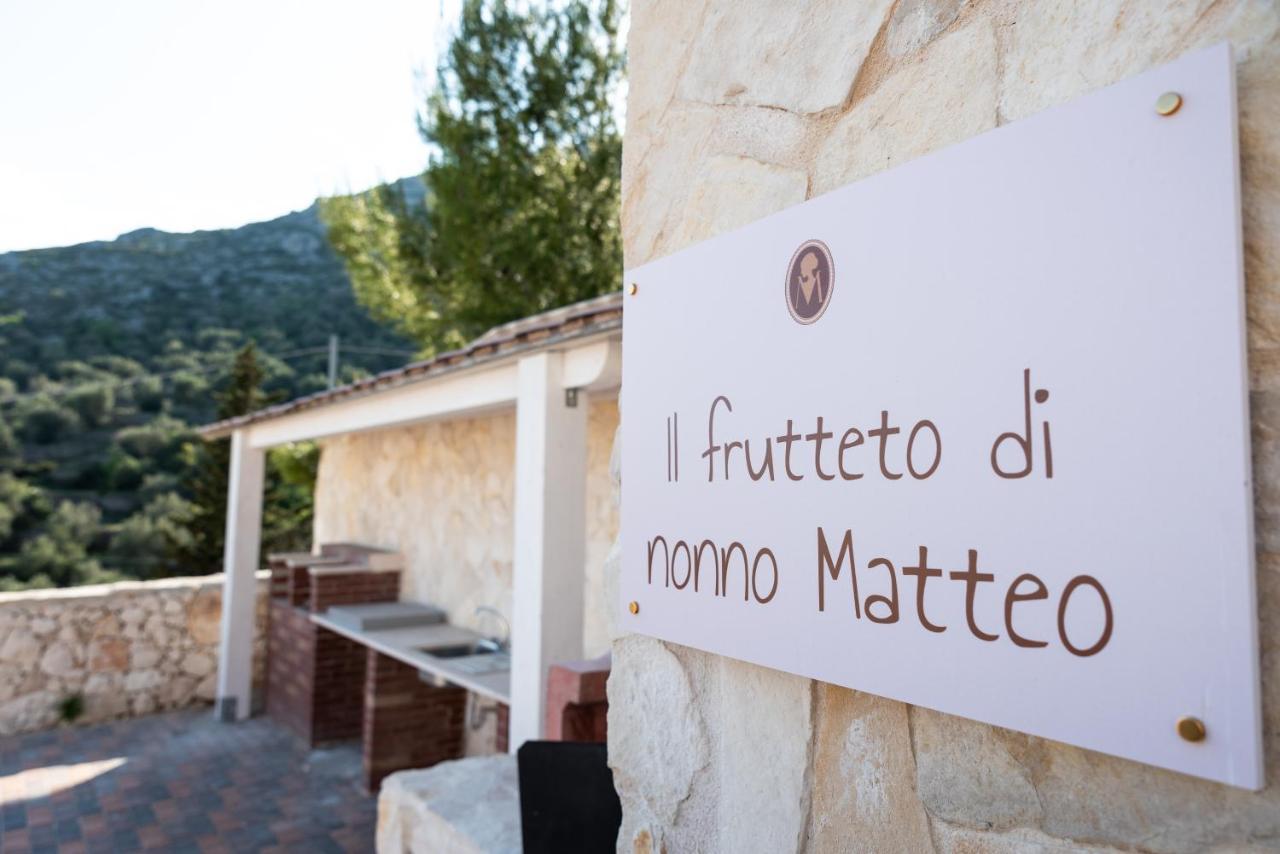 Dimora Mariuccia Hotell Monte SantʼAngelo Exteriör bild