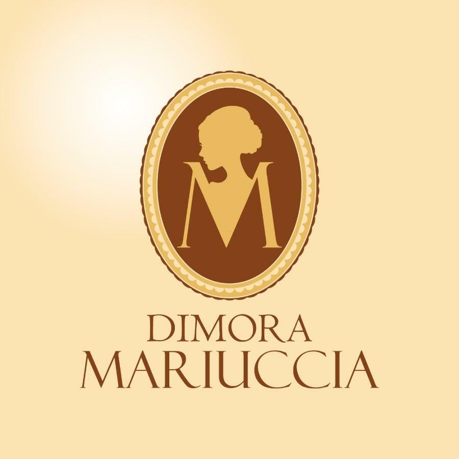 Dimora Mariuccia Hotell Monte SantʼAngelo Exteriör bild